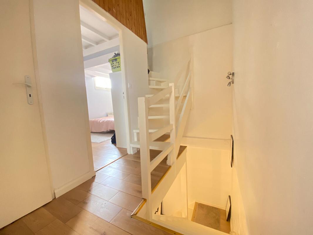 BORDEAUX Charmant appartement T4 Place Ste Eulalie à Bordeaux 7