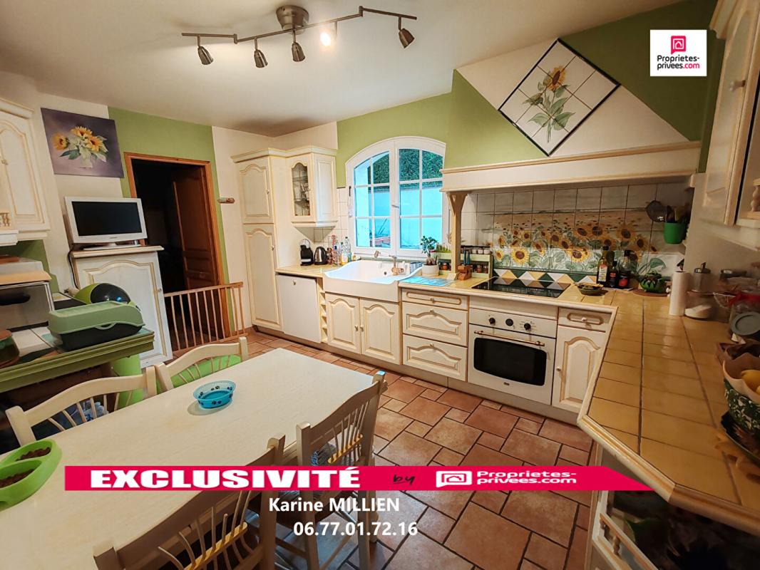 MENILLES MENILLES 27120 Maison individuelle - 1 étage - 4 chambres - Studio - Dépendances - Terrain - 400 000  HAI 5