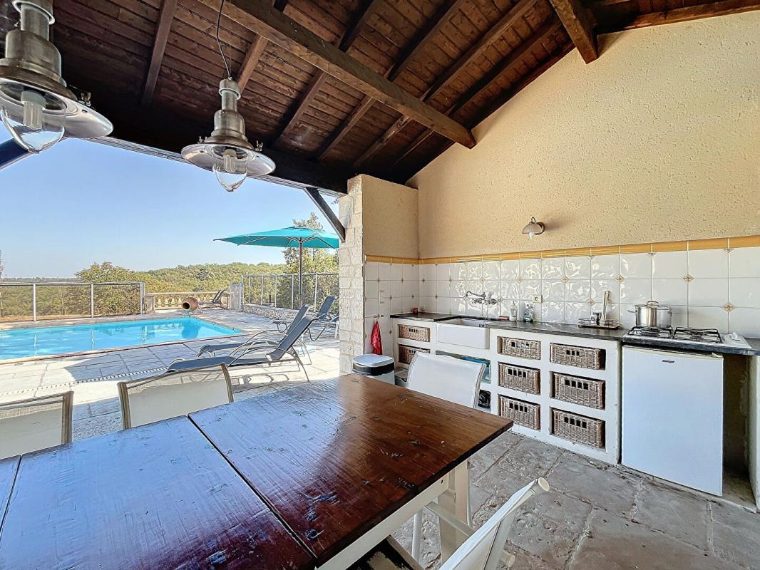 GOURDON Domaine Gourdon avec piscine sur 13.5 hectares de terrain 18