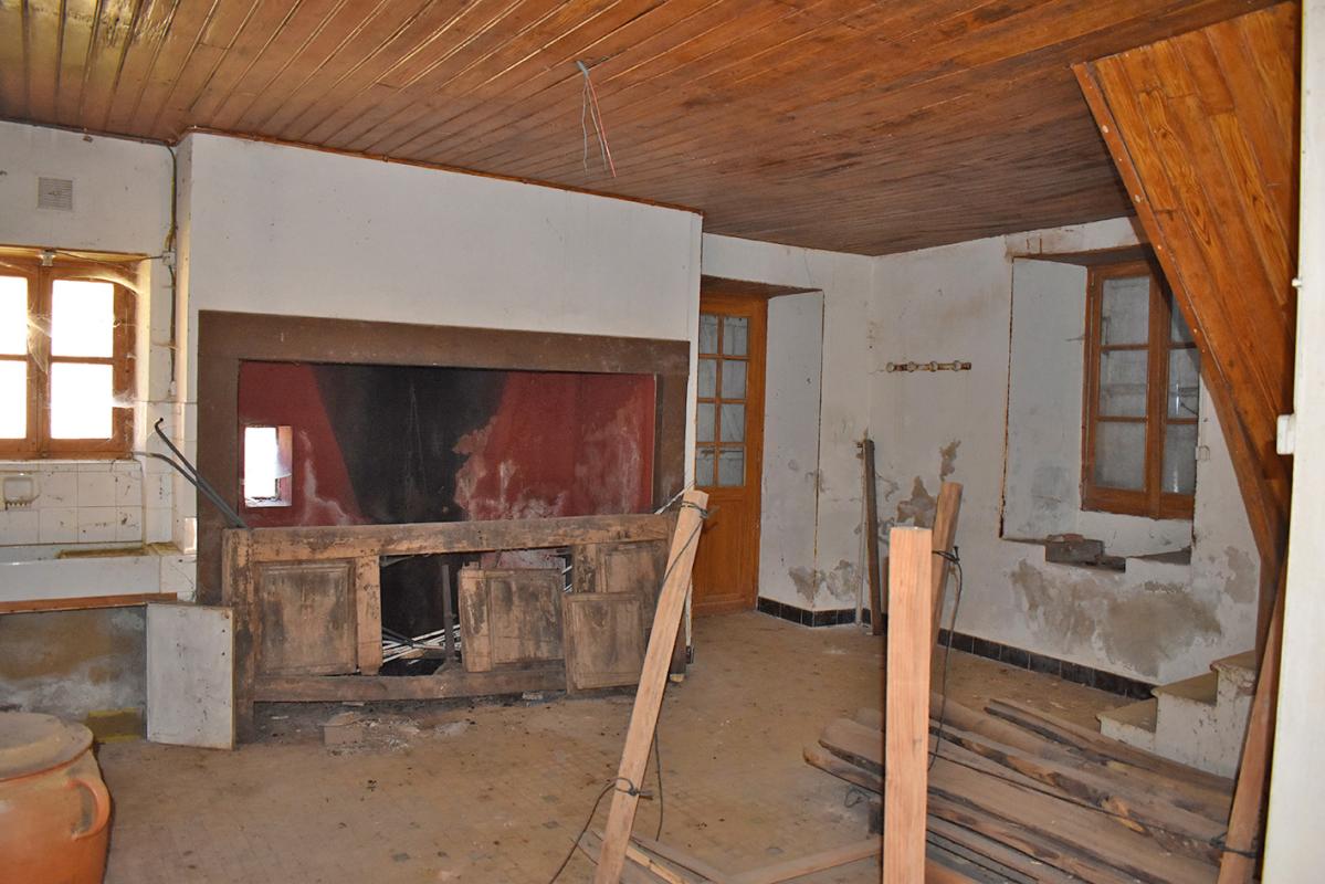 SAINT-AMAND-DE-COLY Maison de catactère Coly Saint Amand 6 pièce(s) 180 m2 16