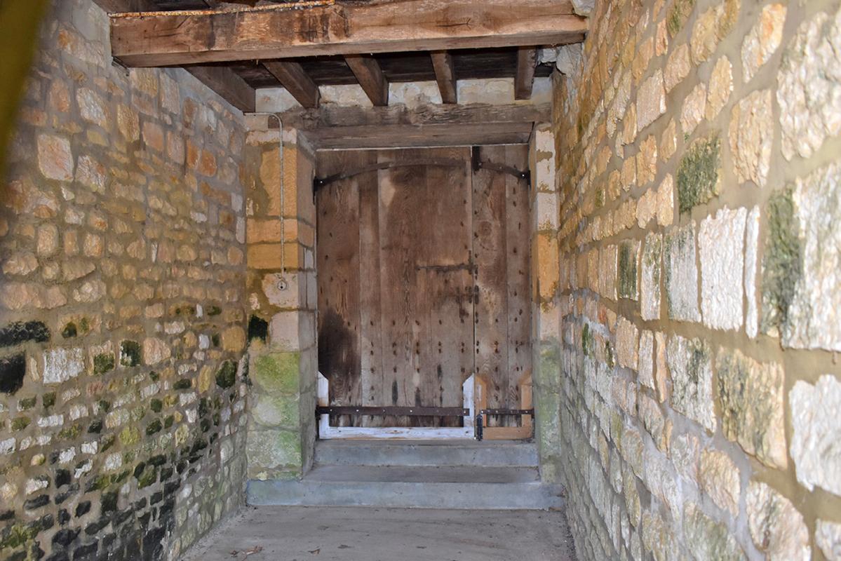 SAINT-AMAND-DE-COLY Maison de catactère Coly Saint Amand 6 pièce(s) 180 m2 9