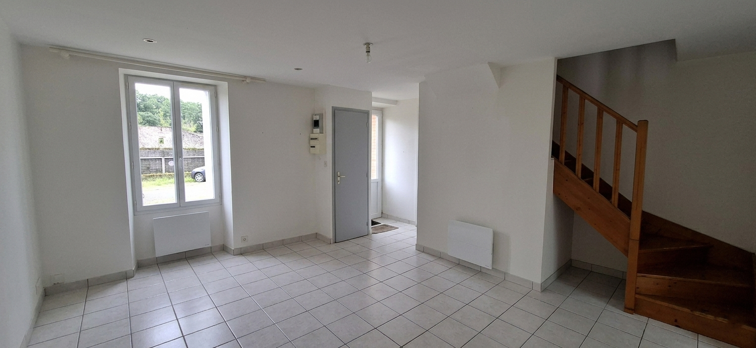CLISSON Maison Clisson 4P. 69.44 M² . 3 Chs . Jardin 2