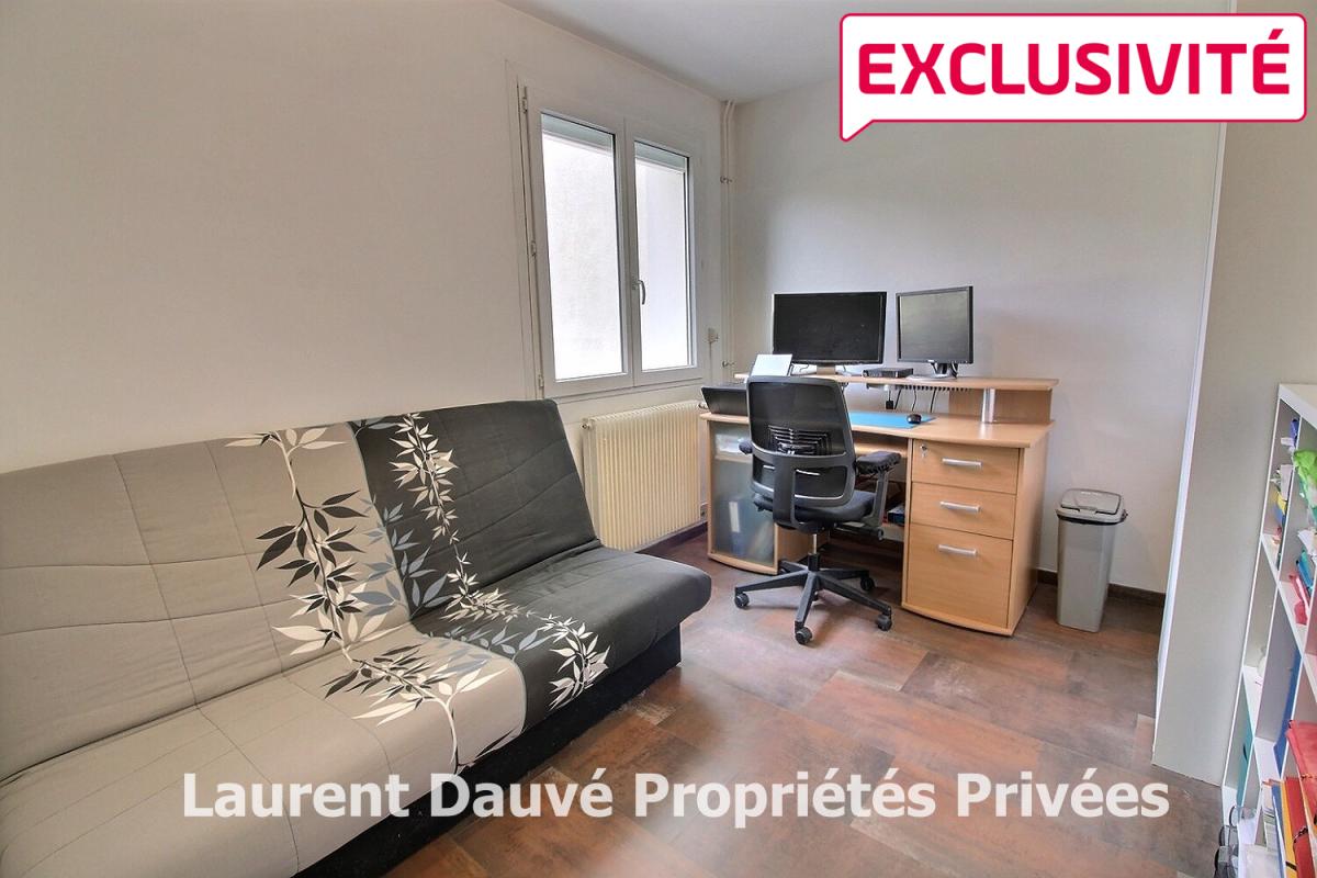 FLEURY-LES-AUBRAIS 45400 FLEURY LES AUBRAIS - Maison 4 chambres avec garage proche toutes commodités 9