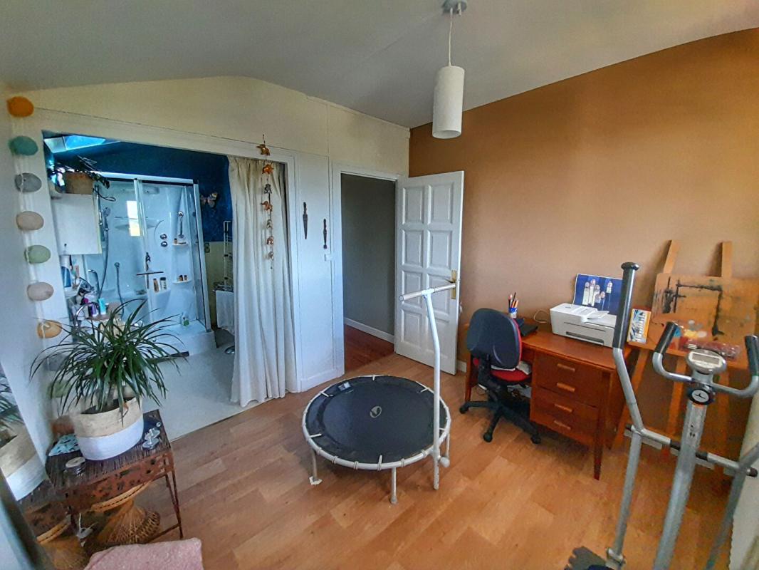 OLORON-SAINTE-MARIE Maison de Pays avec vue imprenable sur les Pyrénées 11