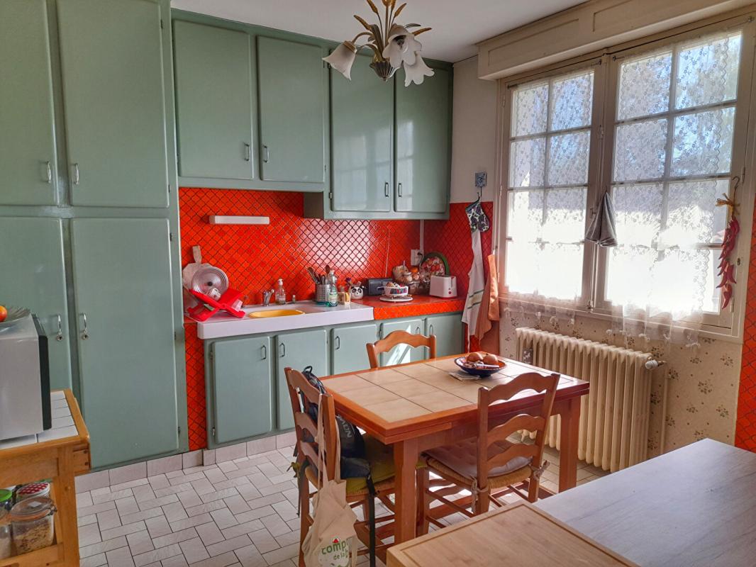 OLORON-SAINTE-MARIE Maison de Pays avec vue imprenable sur les Pyrénées 12