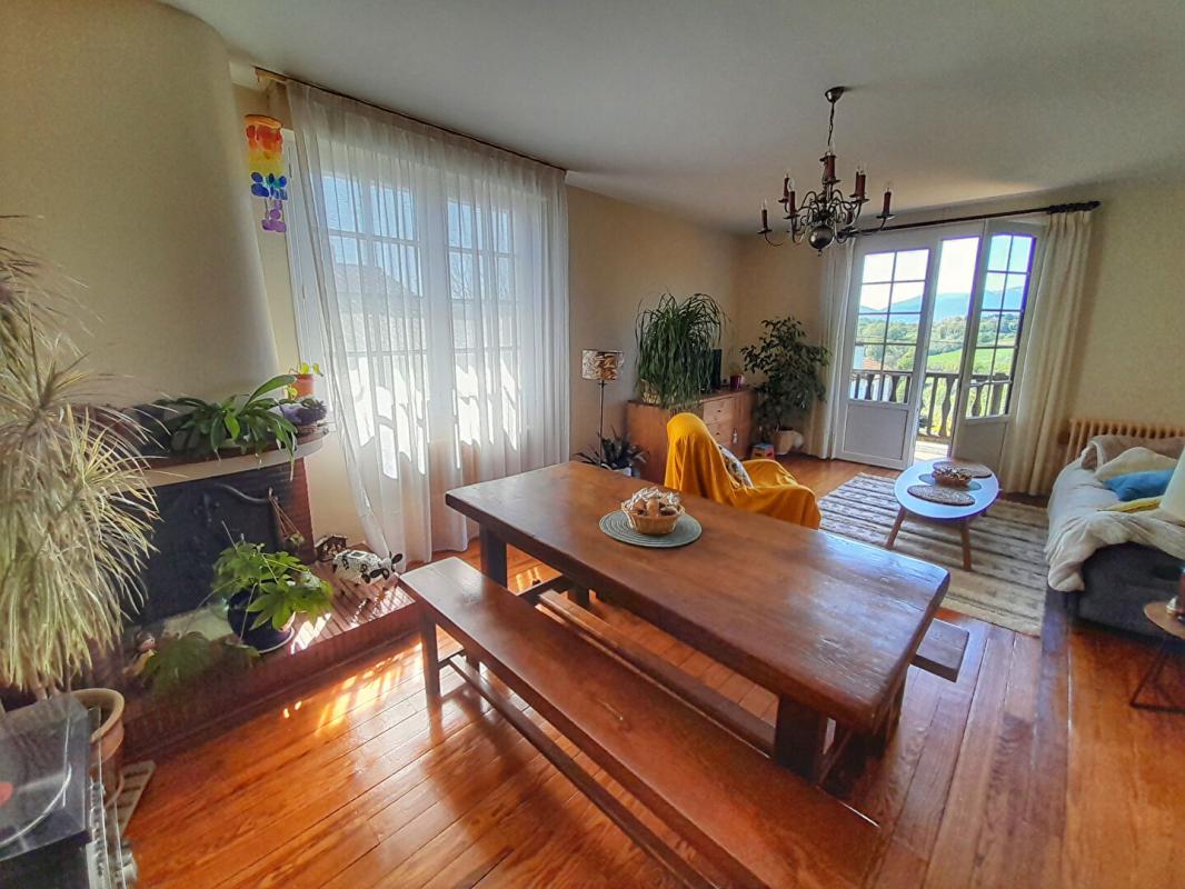 OLORON-SAINTE-MARIE Maison de Pays avec vue imprenable sur les Pyrénées 14