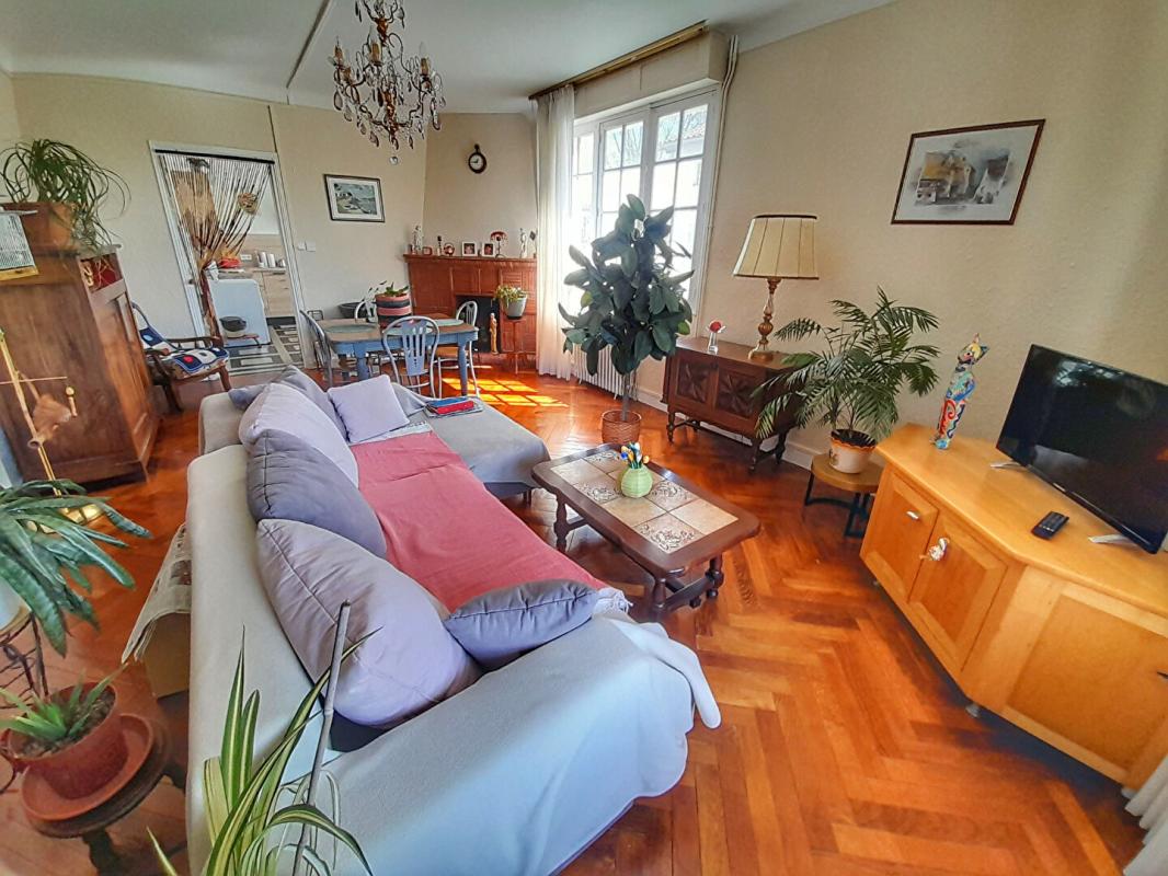 OLORON-SAINTE-MARIE Maison de Pays avec vue imprenable sur les Pyrénées 7