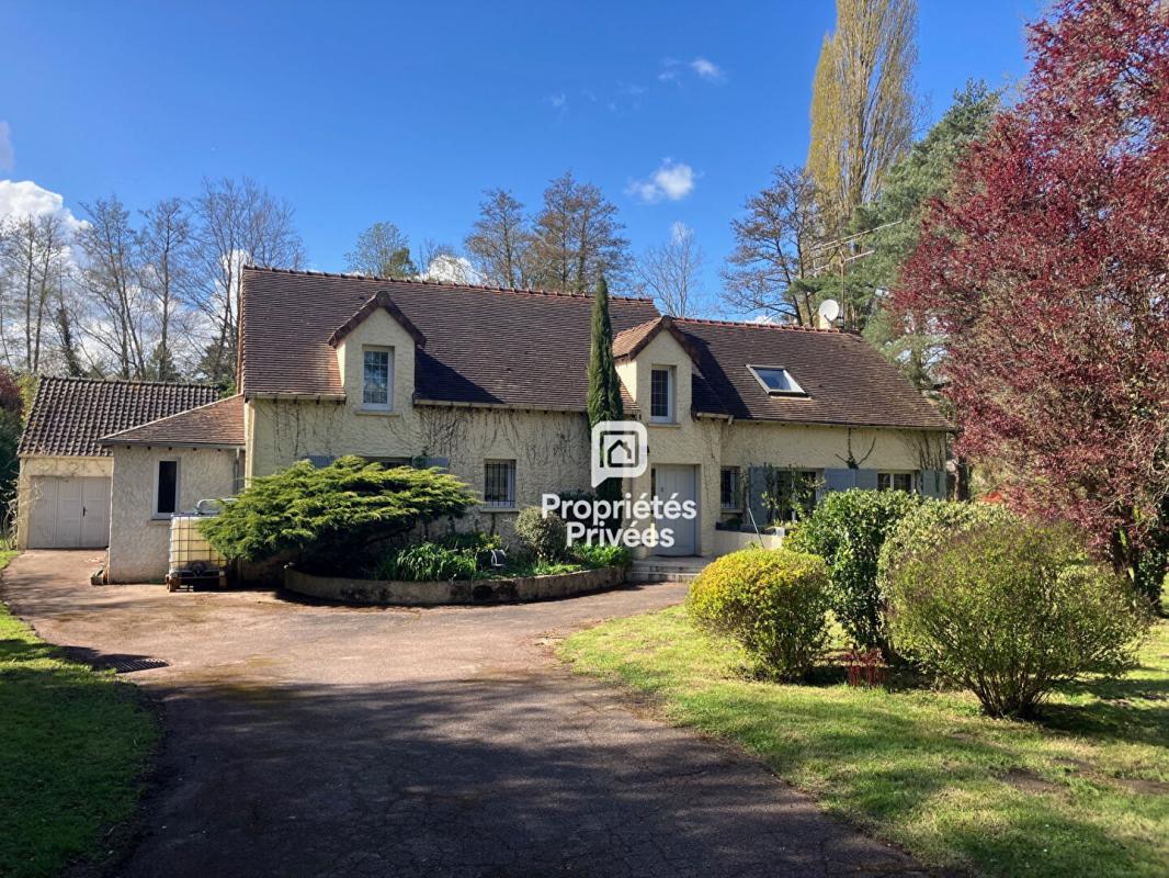 SAINT-REMY-L'HONORE Belle et confortable maison 1