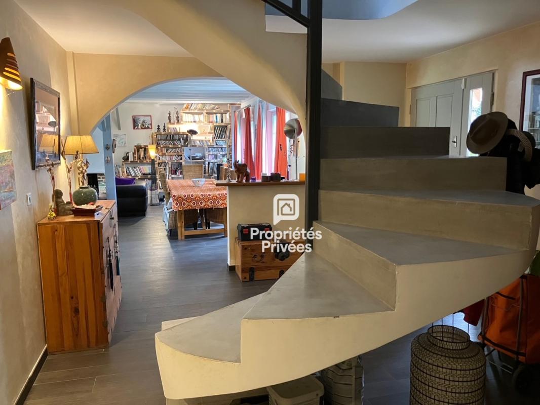 SAINT-REMY-L'HONORE Belle et confortable maison 2