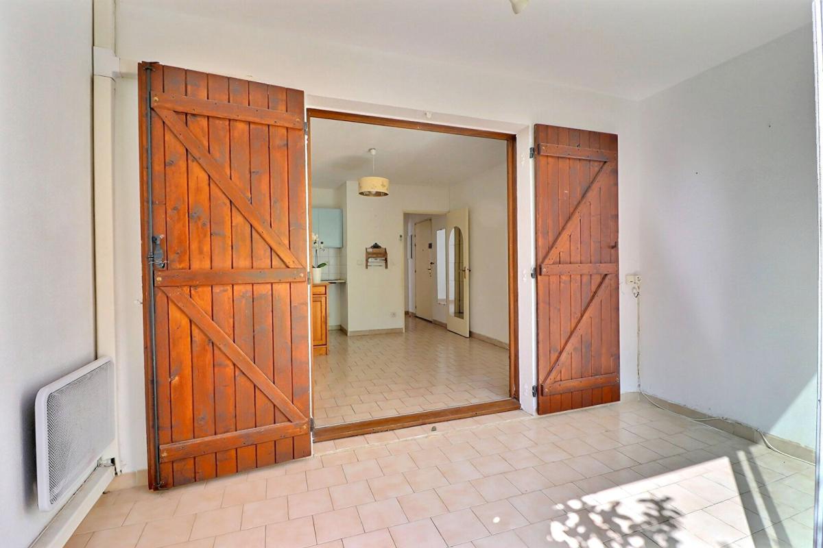 SANARY-SUR-MER Appartement Sanary Sur Mer 2 pièce(s) 37 m2 8