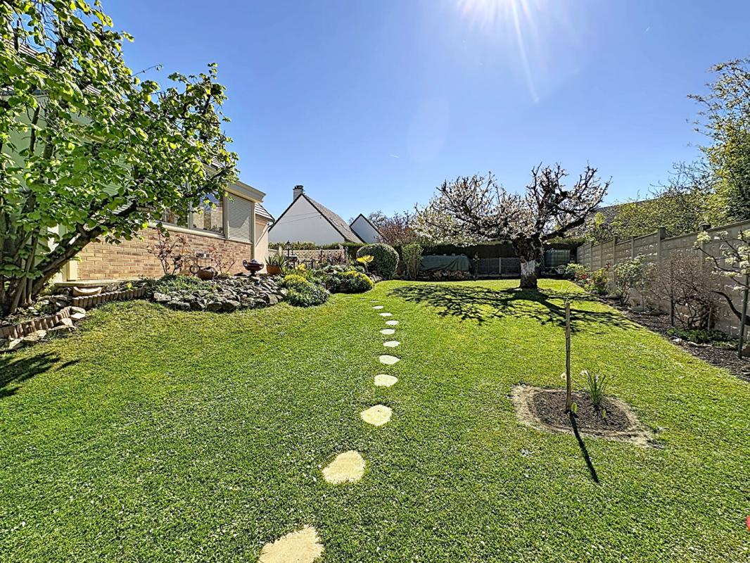 NOINTEL PAVILLON INDEPENDANT - 130M² - 3 CHAMBRES - SOUS SOL TOTAL - DEPENDANCES - JARDIN - 60840 NOINTEL 17