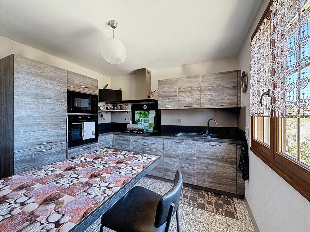 NOINTEL PAVILLON INDEPENDANT - 130M² - 3 CHAMBRES - SOUS SOL TOTAL - DEPENDANCES - JARDIN - 60840 NOINTEL 5