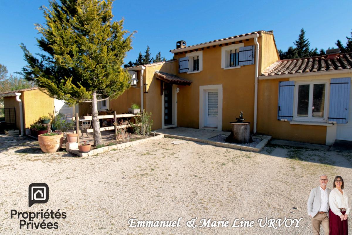 SAINT-REMY-DE-PROVENCE Proche Saint Rémy de Provence - Maison de plainpied (165 m²) avec piscine sur terrain de plus de 4000 m² 13