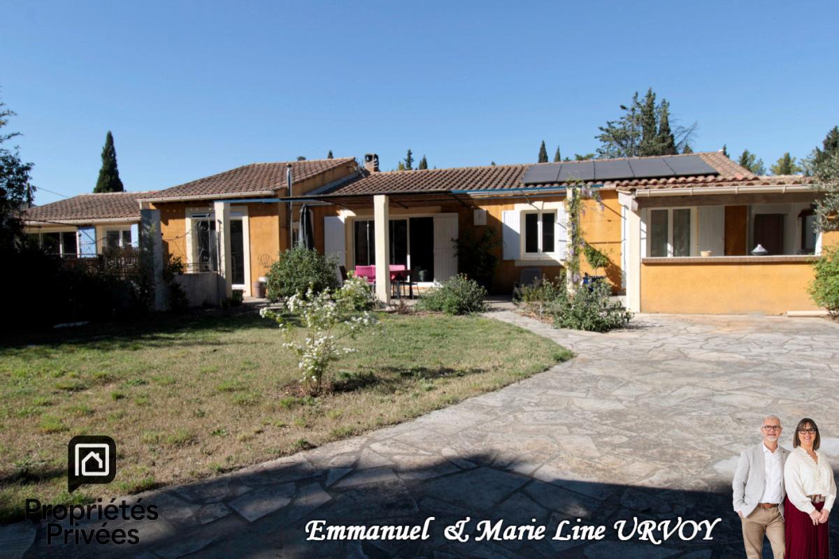 SAINT-REMY-DE-PROVENCE Proche Saint Rémy de Provence - Maison de plainpied (165 m²) avec piscine sur terrain de plus de 4000 m² 2