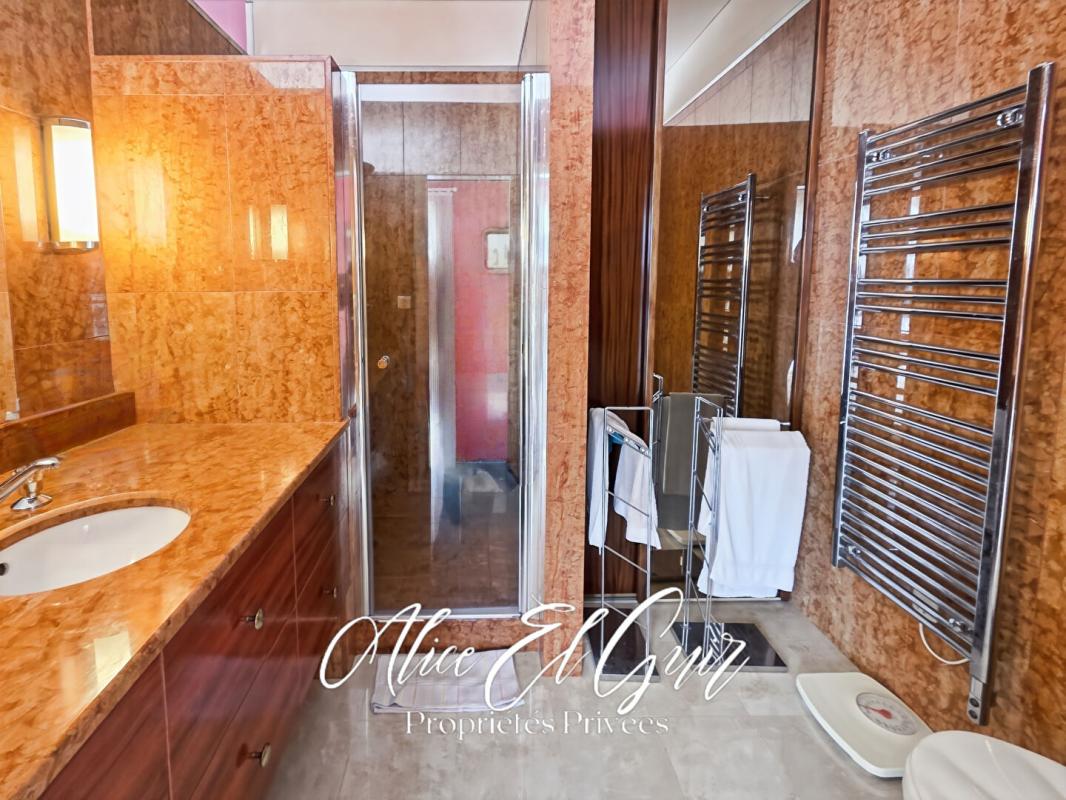 CARCASSONNE Maison Carcassonne 6 pièce(s) 210 m2 sur 1964 m² 8