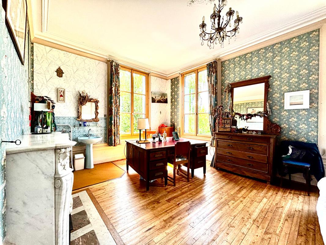 ANGERS Chateau  (6 chambres) - 190 m2 13