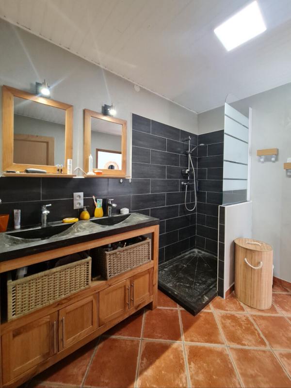 SAINT-PRIVAT-DES-VIEUX St Privat des Vieux - Maison rénovée avec piscine - calme en fond d'impasse 10