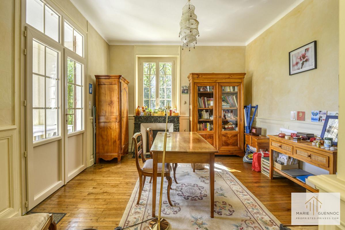 HAUTE-GOULAINE Propriété de 184m2 Haute Goulaine 7 pièce(s) avec dépendances 8