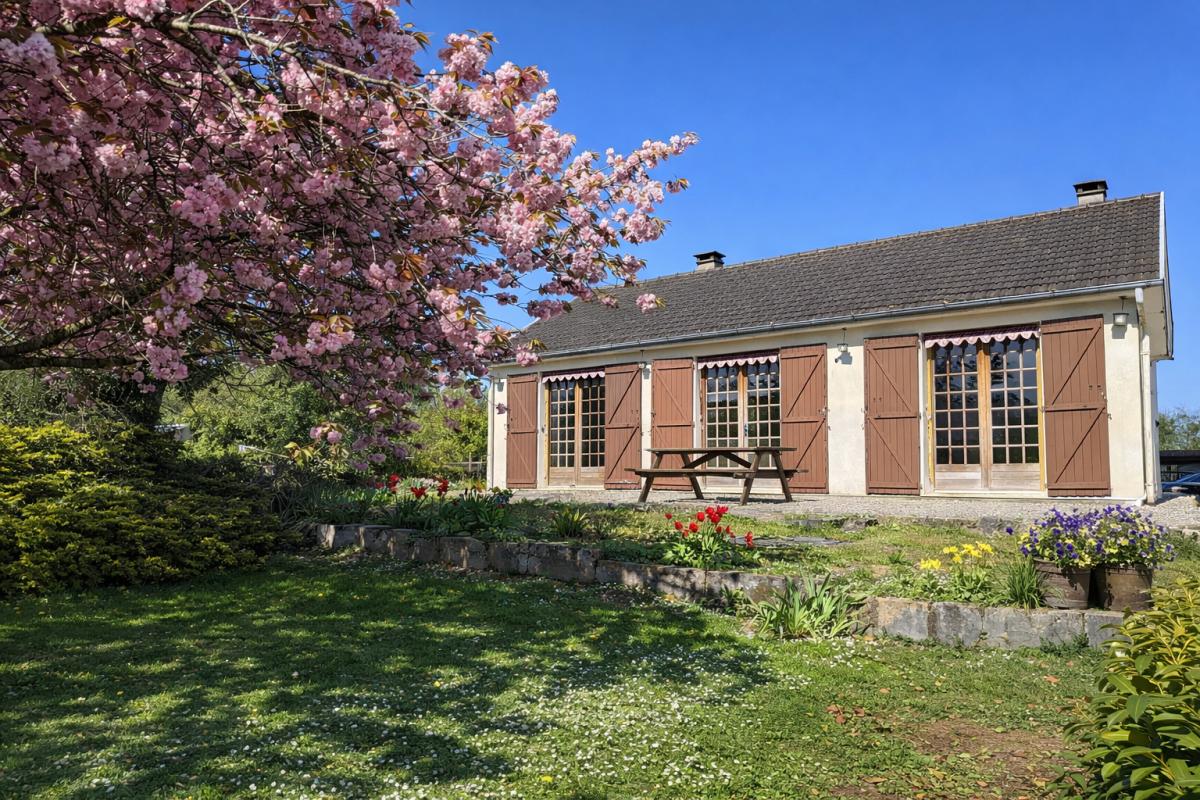 MAMERS Maison avec dépendance sur 2 hectares ? vie de plain-pied et environnement naturel 16