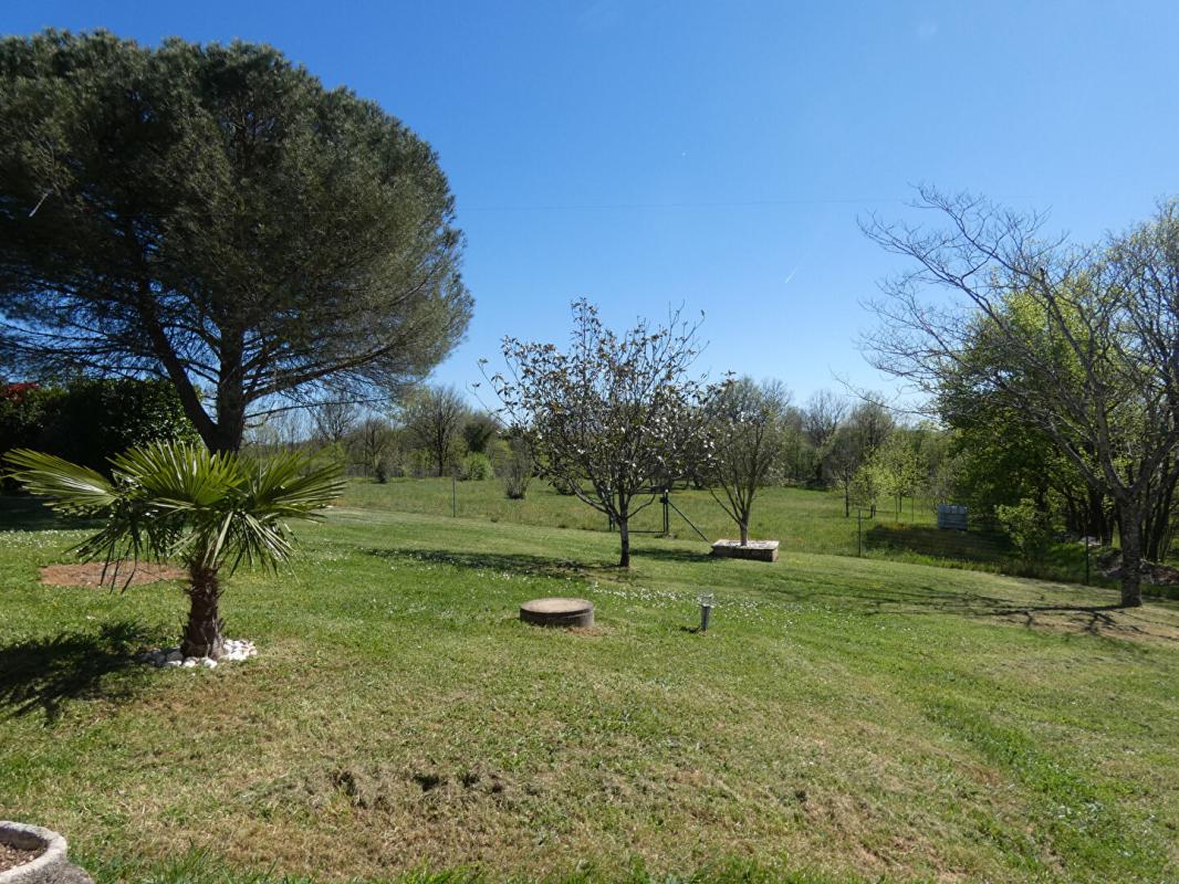 NADAILLAC Maison Nadaillac 7 pièce(s) 148 m2 16