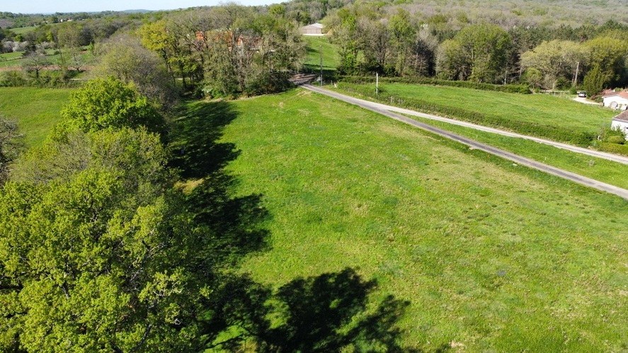 GIGOUZAC Grand terrain à bâtir 6 000 m²  (divisible) - hameau calme - entre Cahors et Gourdon 8