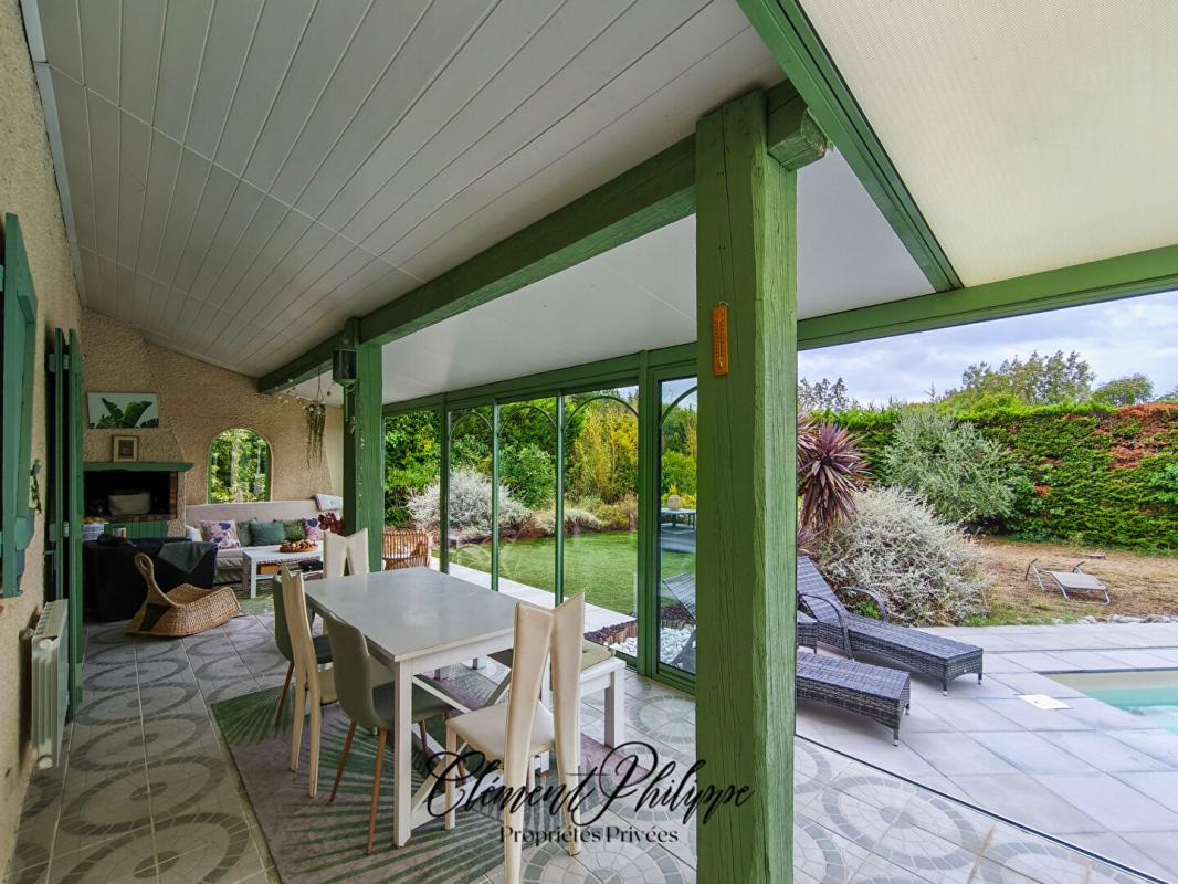 VILLEMOUSTAUSSOU Maison Villemoustaussou 7 pièces 5 chambres 10