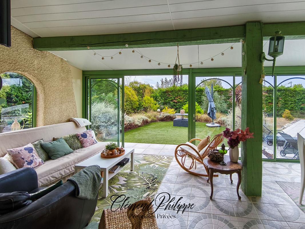 VILLEMOUSTAUSSOU Maison Villemoustaussou 7 pièces 5 chambres 9