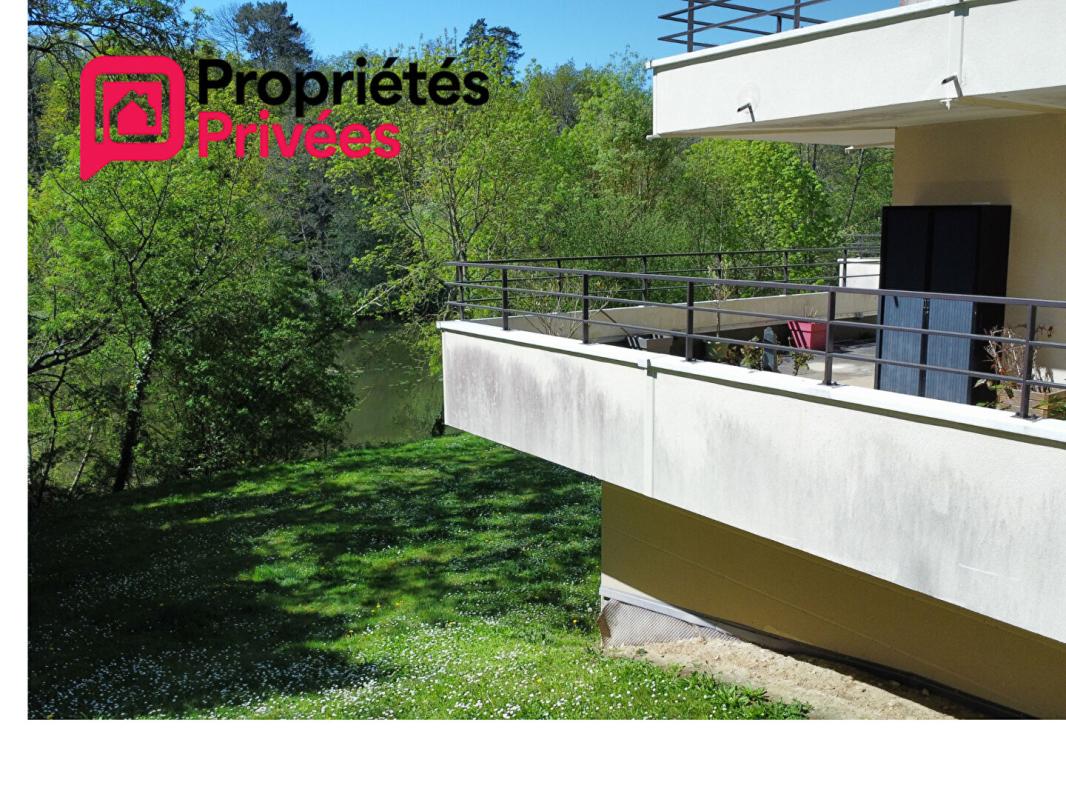 SEGRE Appartement Segre 5 pièce(s) 142 m2 5