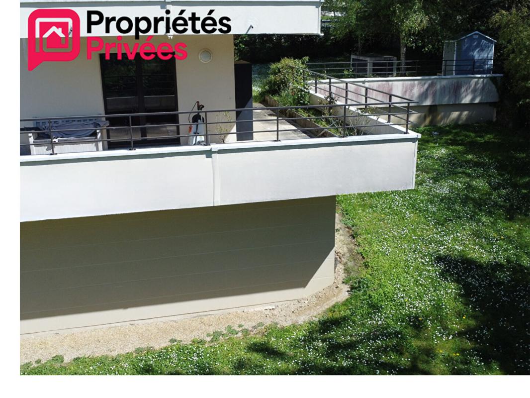 SEGRE Appartement Segre 5 pièce(s) 142 m2 7