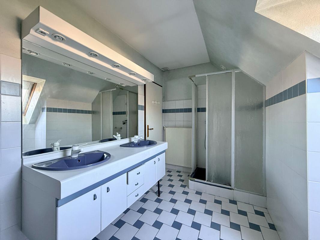 DIJON Maison 6 pièces 124 m2 avec garage et sous-sol - 4 chambres 10