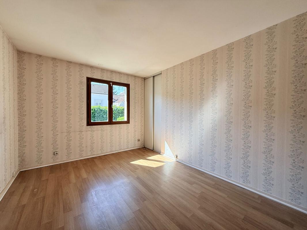 DIJON Maison 6 pièces 124 m2 avec garage et sous-sol - 4 chambres 5