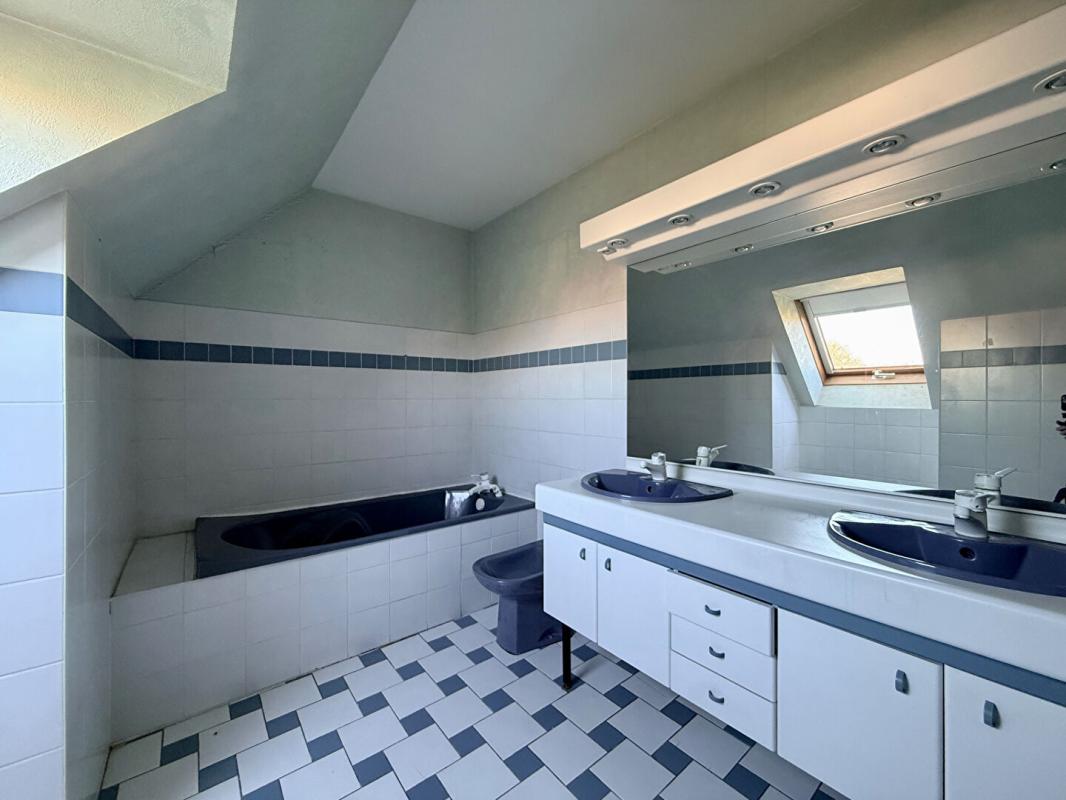 DIJON Maison 6 pièces 124 m2 avec garage et sous-sol - 4 chambres 9