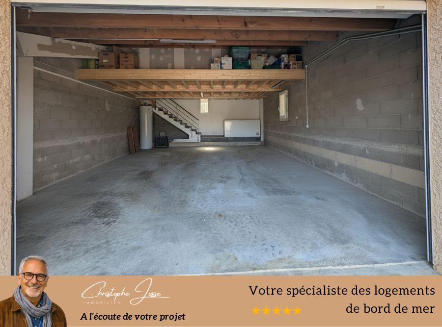 ROQUEFORT-DES-CORBIERES Maison d'architecte au charme provençal avec piscine, double garage 18