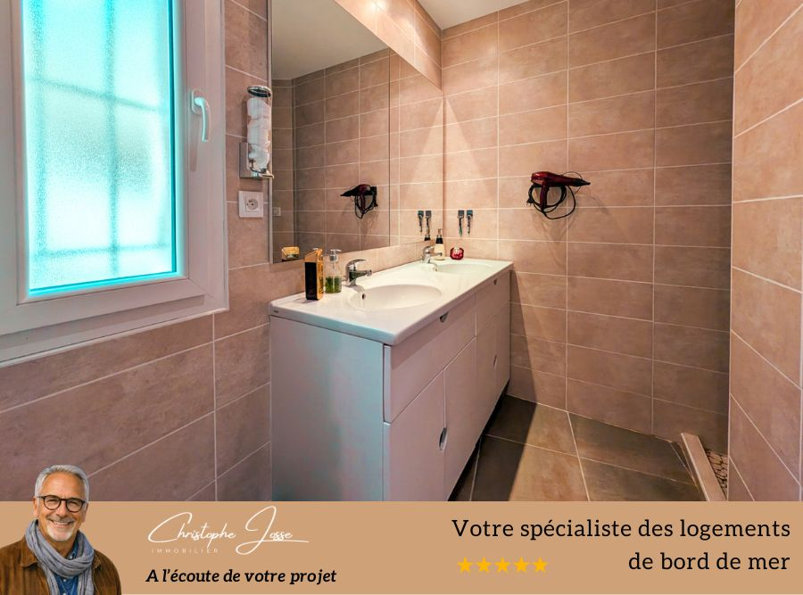 ROQUEFORT-DES-CORBIERES Maison d'architecte au charme provençal avec piscine, double garage 8