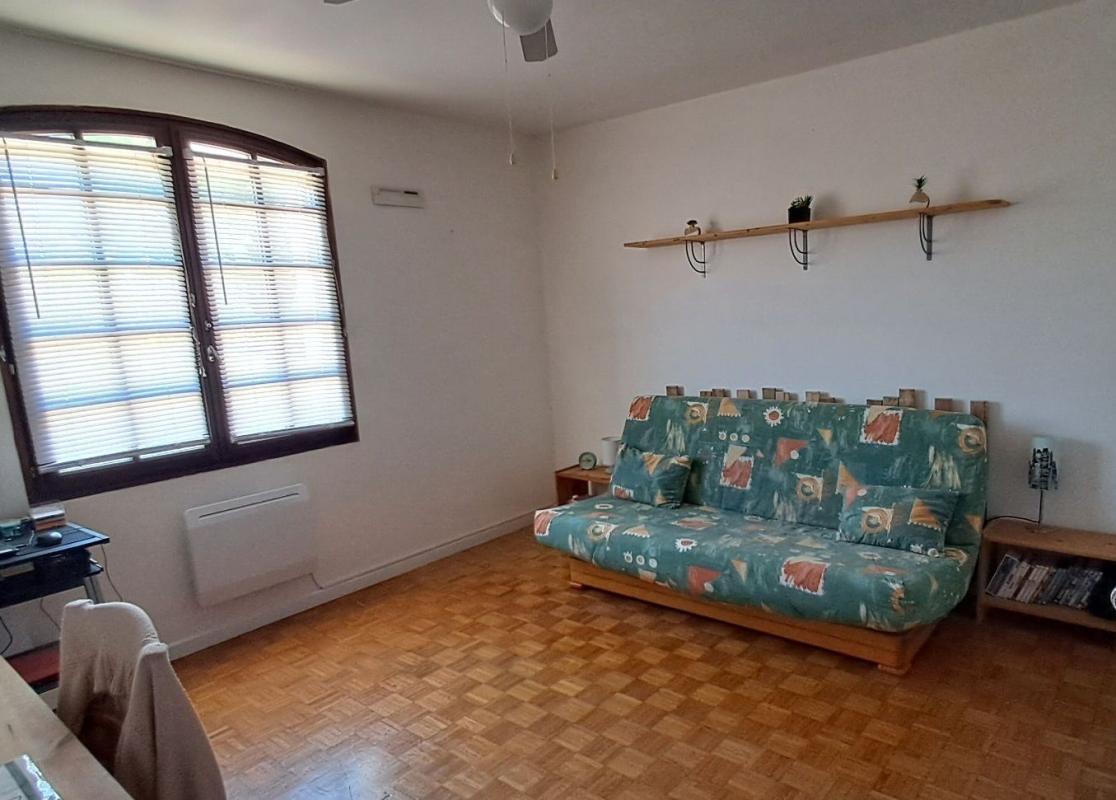 PETOSSE SUPERBE MAISON  DE CHARME  137 M2  TERRAIN  PLAT 1600 M2  GARAGE  PREAU 6