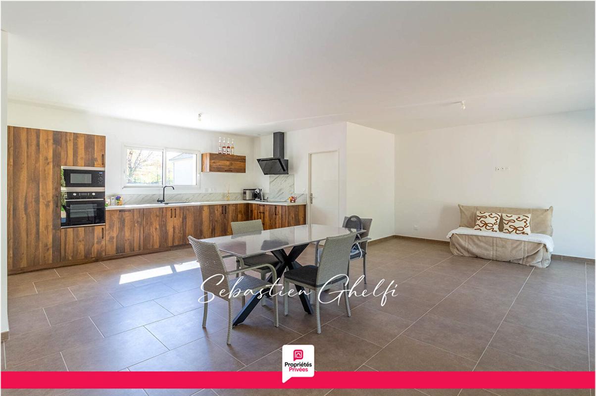 CONTRES belle maison de plain-pied avec 3 chambres dont 1 suite parentale 4