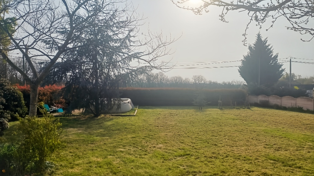 LA TRIMOUILLE Maison La Trimouille 6 pièce(s) 150 m2 16