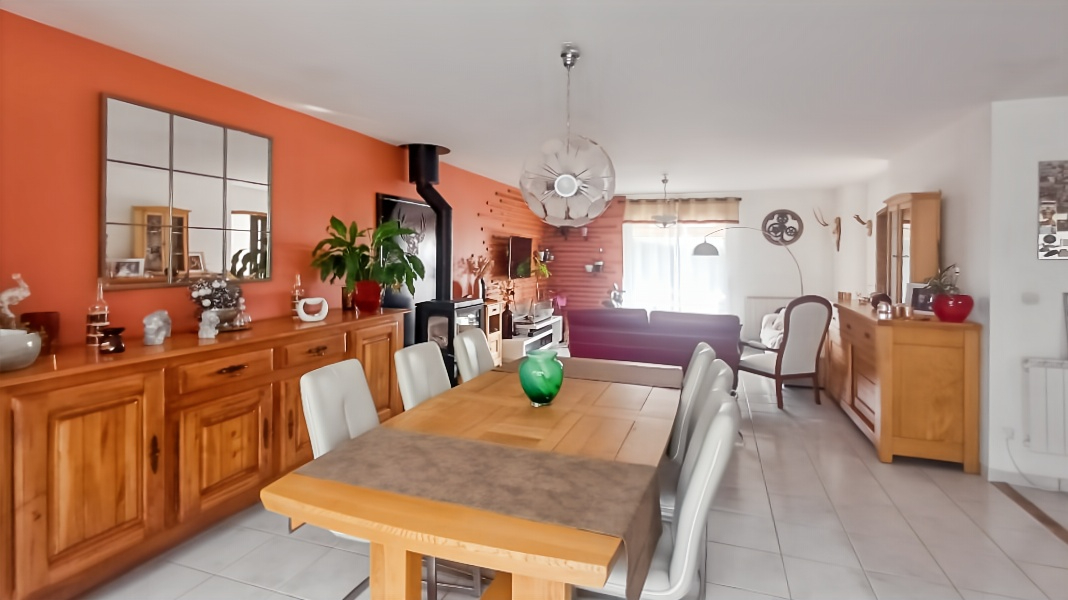 LA TRIMOUILLE Maison La Trimouille 6 pièce(s) 150 m2 5