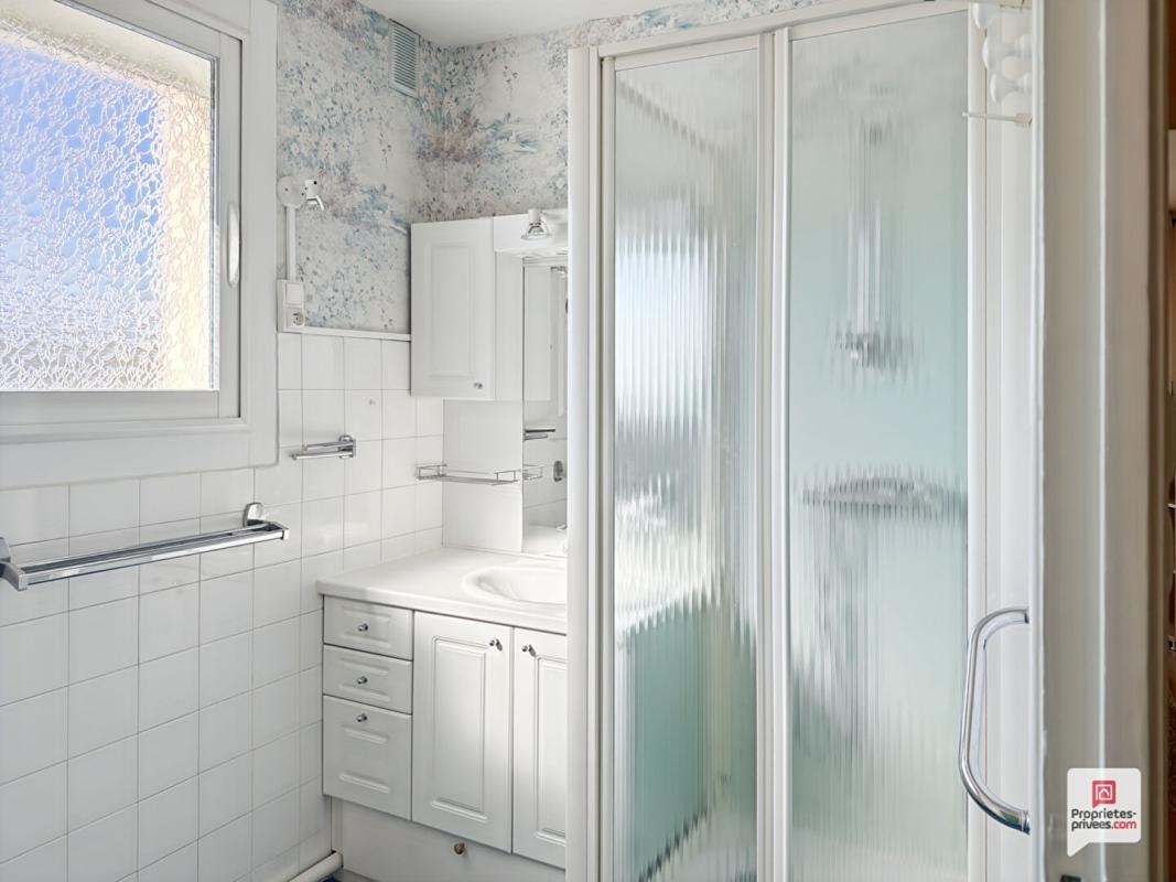 SABLE-SUR-SARTHE Appartement Sable Sur Sarthe 5 pièce(s) 84 m2 7