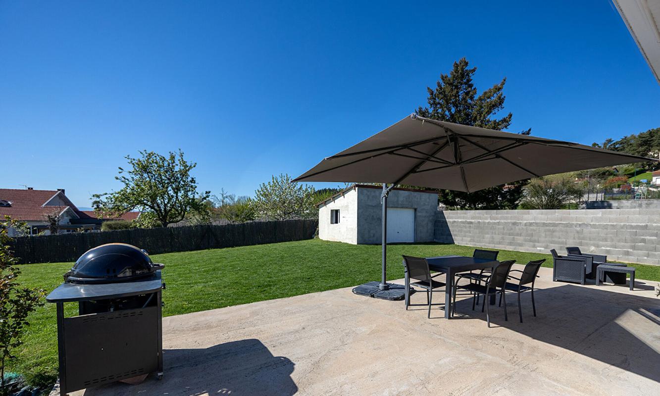 FEURS Villa récente  de plain-pied sur 1003 m² de terrain clos 16