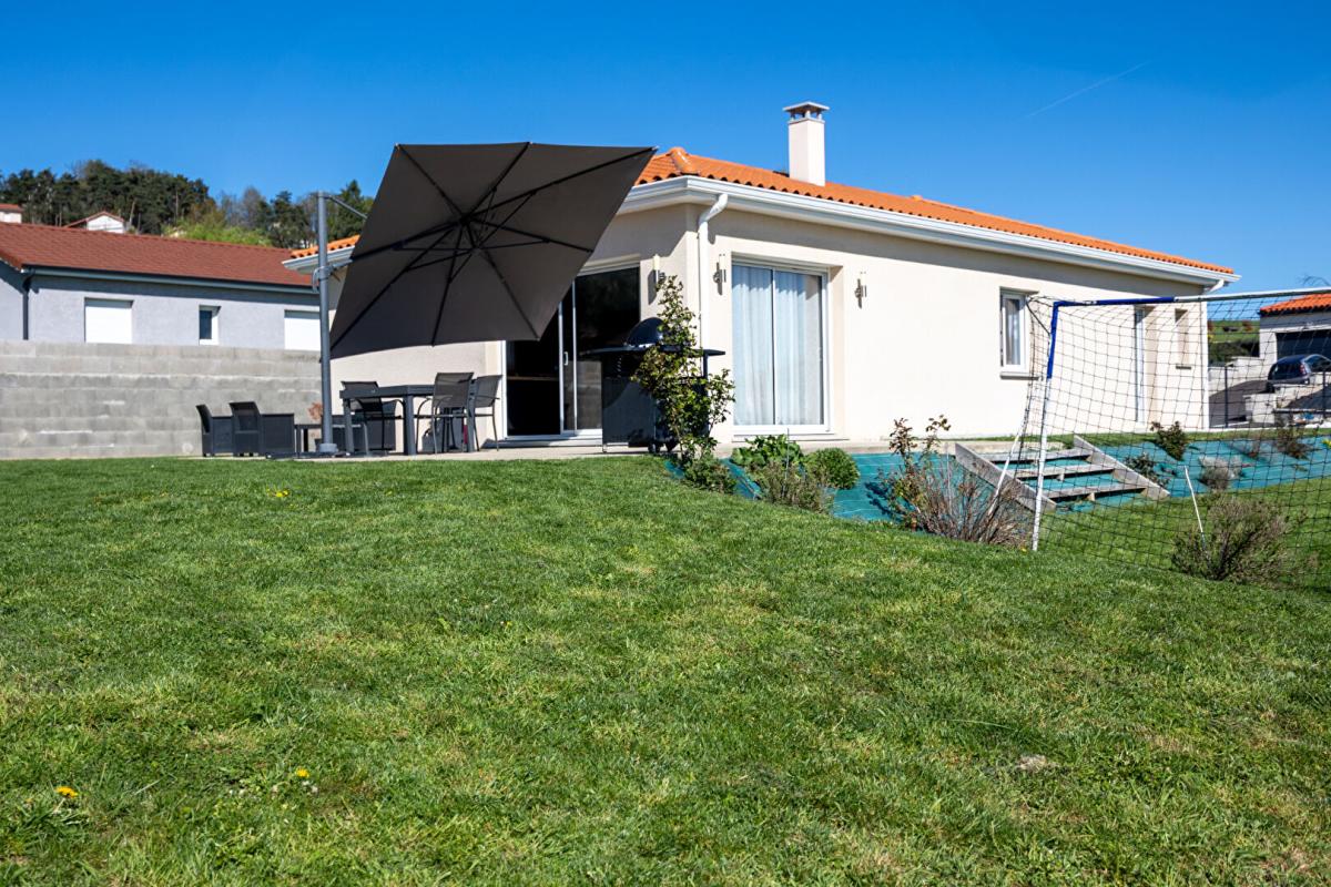 FEURS Villa récente  de plain-pied sur 1003 m² de terrain clos 5