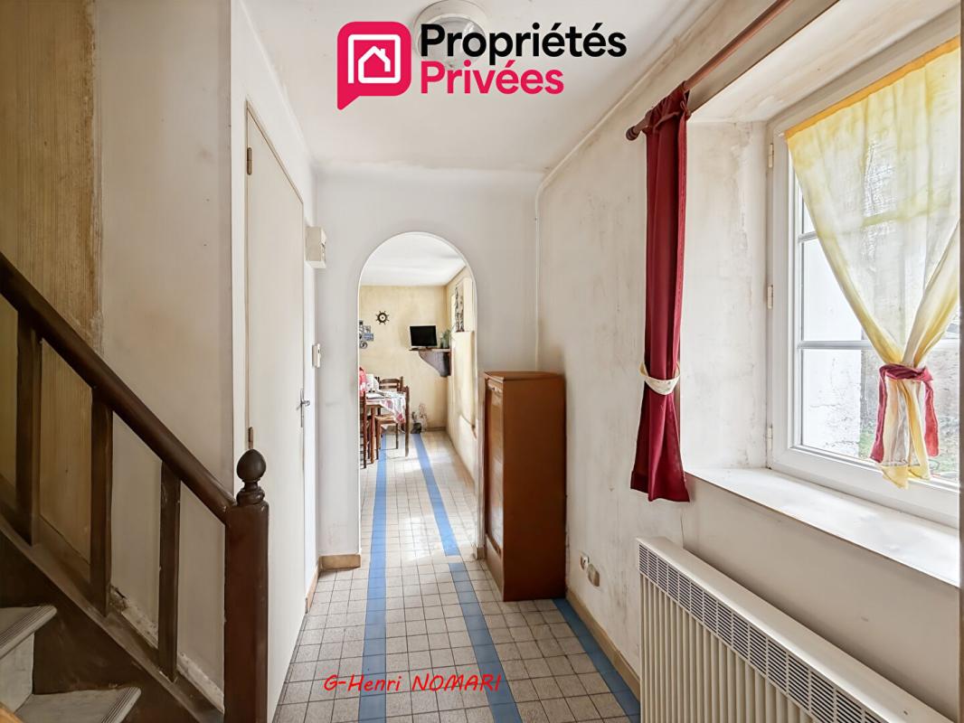 CANDE Maison  de 101 m2 en Centre ville de Candé - 6 pièce(s) - 3 Chambres 8