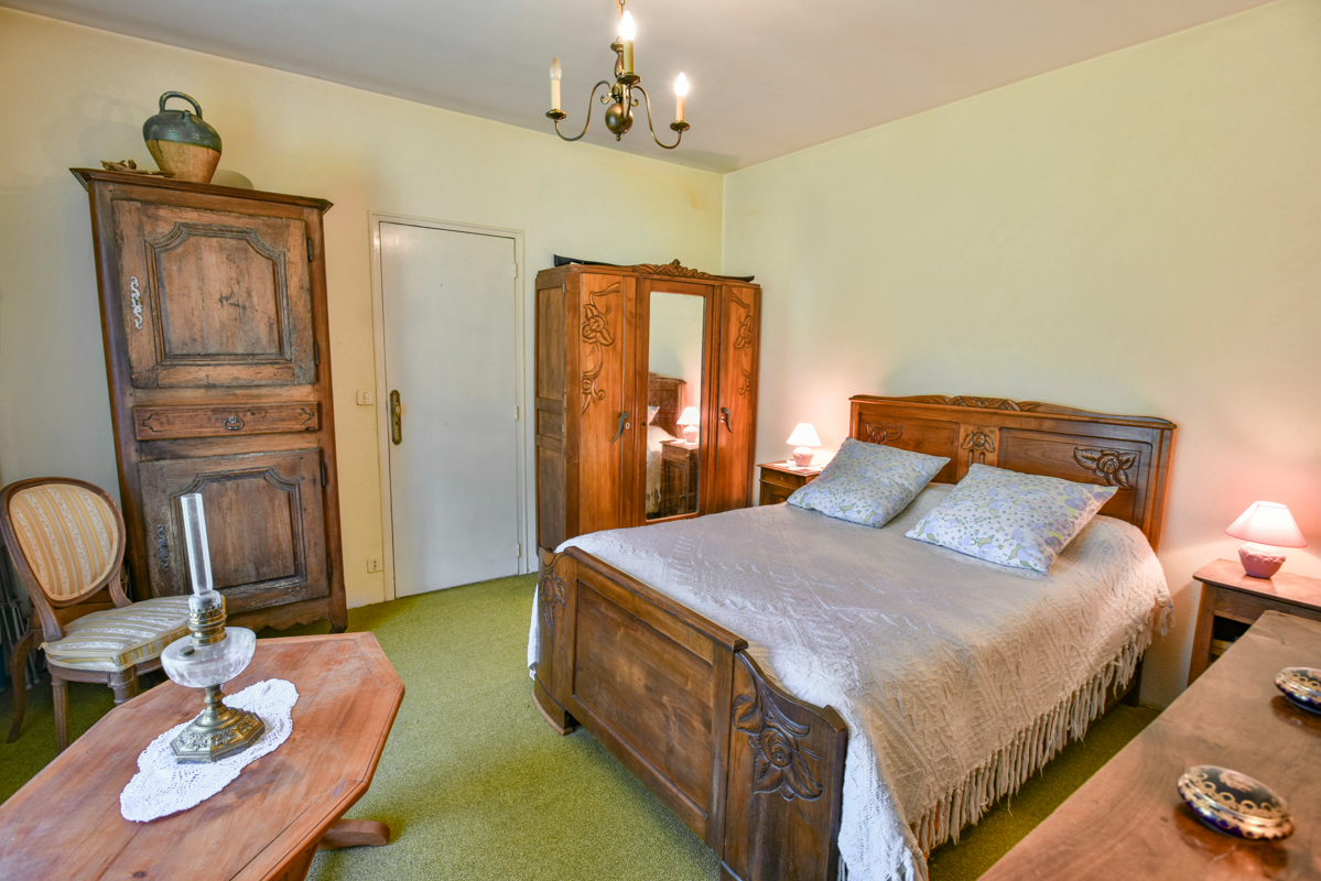 BANEUIL Maison +/- 114 m2, plein pied, 3chambres, garage, atelier, 2.5ha terrain 10