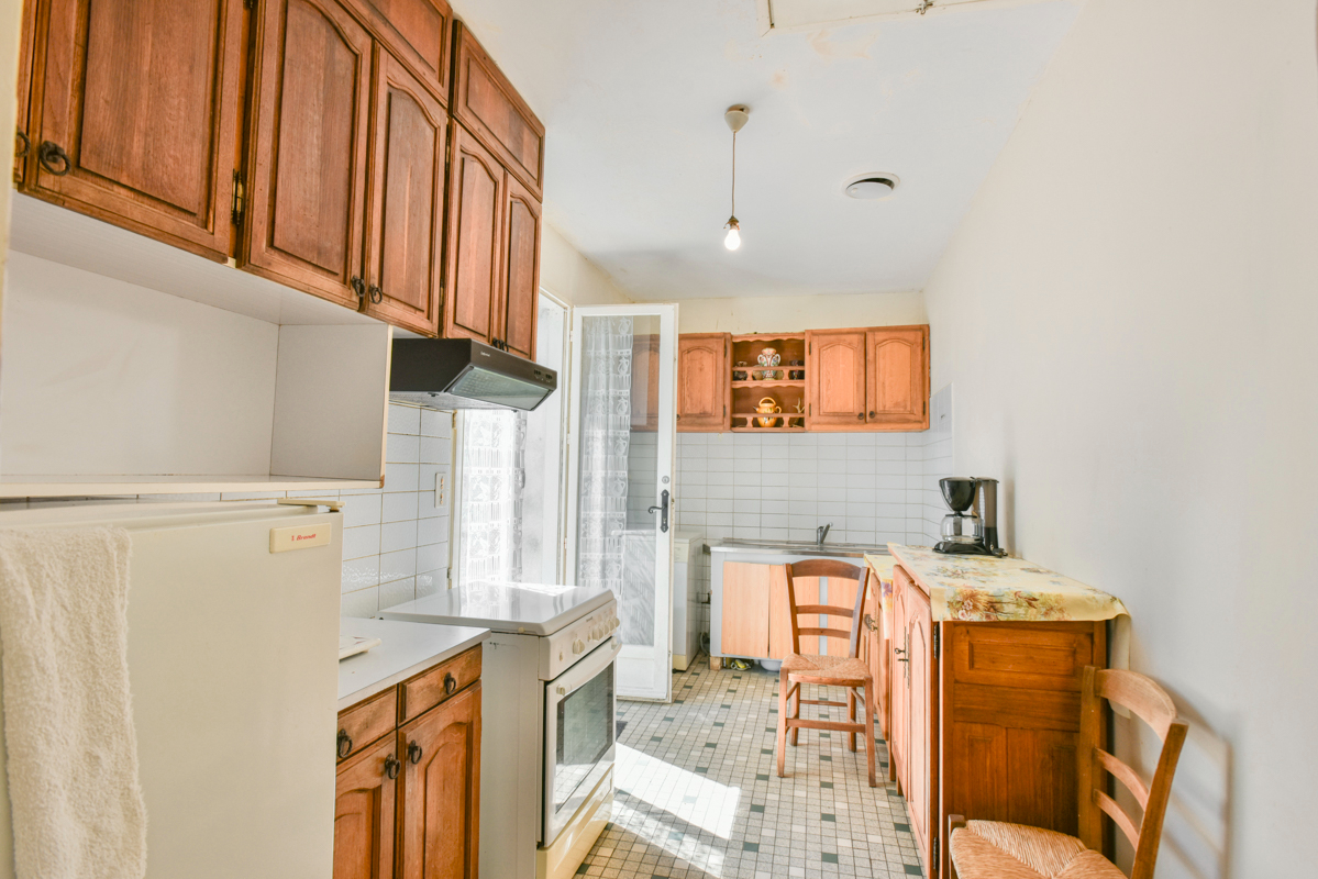 BANEUIL Maison +/- 114 m2, plein pied, 3chambres, garage, atelier, 2.5ha terrain 12