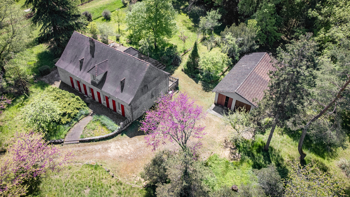 BANEUIL Maison +/- 114 m2, plein pied, 3chambres, garage, atelier, 2.5ha terrain 2