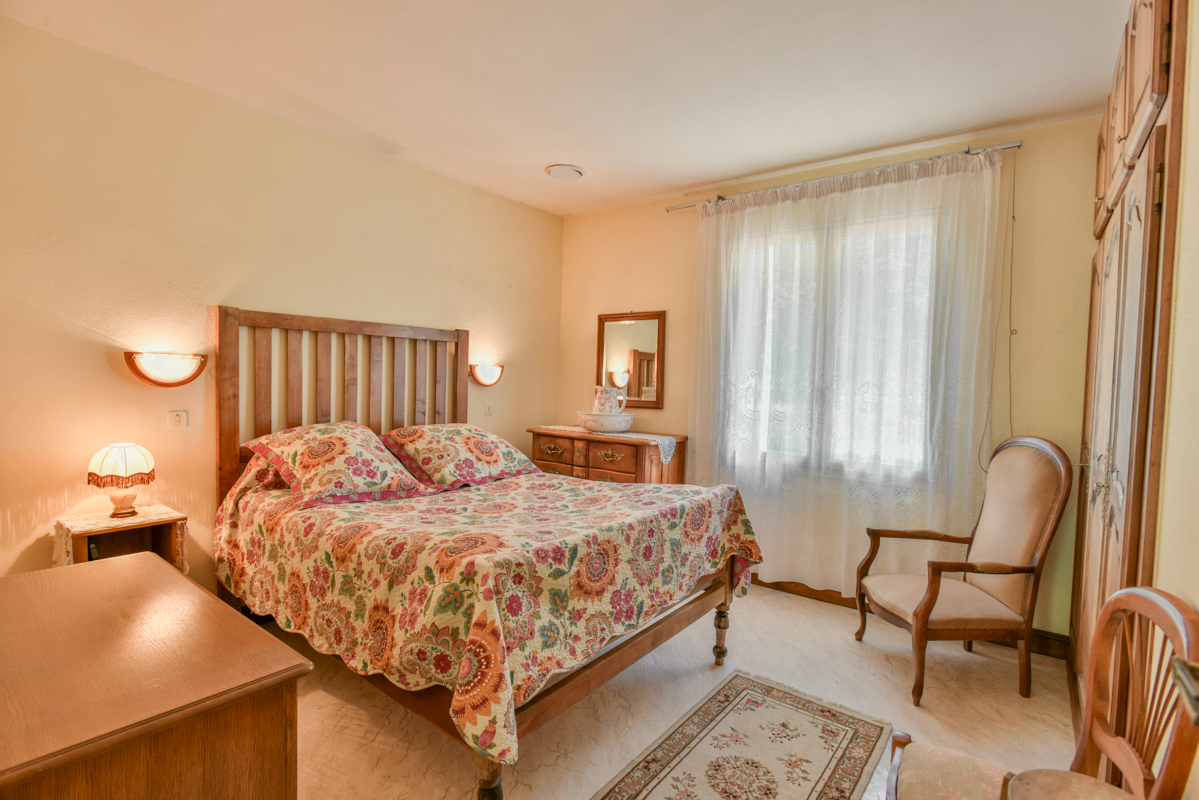 BANEUIL Maison +/- 114 m2, plein pied, 3chambres, garage, atelier, 2.5ha terrain 9