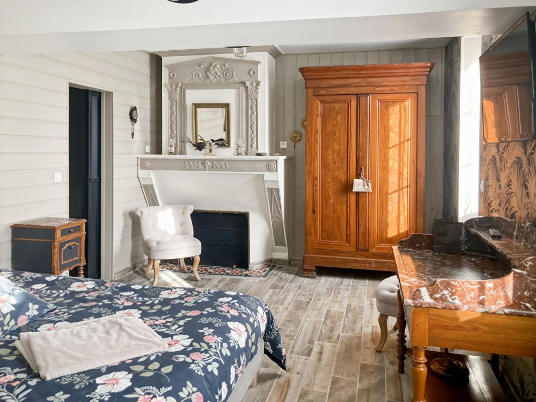 GALGON Belle propriété au calme rénovée avec goût 7