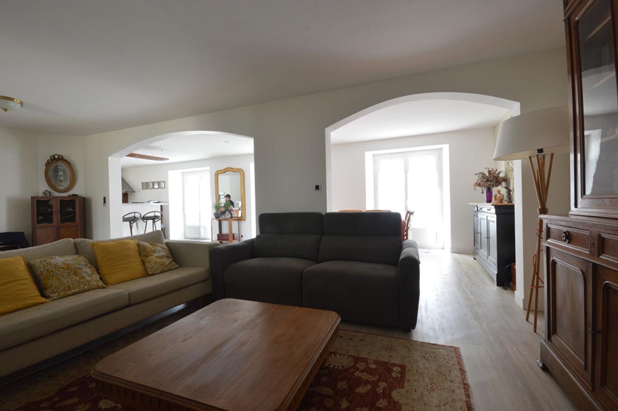 MARSILLY Belle grande maison avec dépendances 17 LA ROCHELLE MARSILLY 13