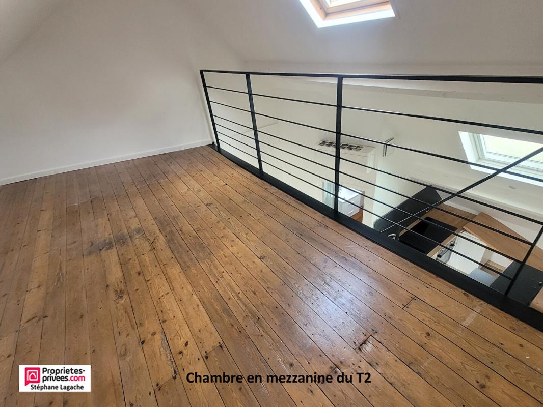 ESTAIRES Immeuble mixte Estaires avec local commercial 100m² et 1T2 duplex 12