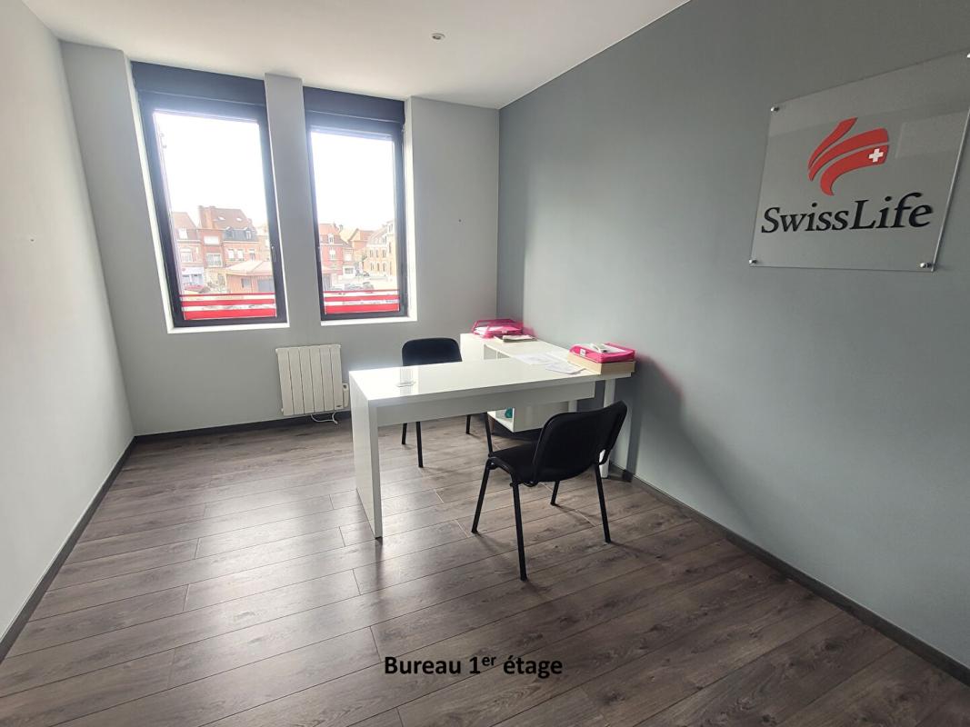 ESTAIRES Immeuble mixte Estaires avec local commercial 100m² et 1T2 duplex 6